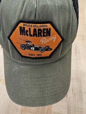 McLaren Bruce F1 Team New Era Lifestyle Trucker Snapback Hat - Green